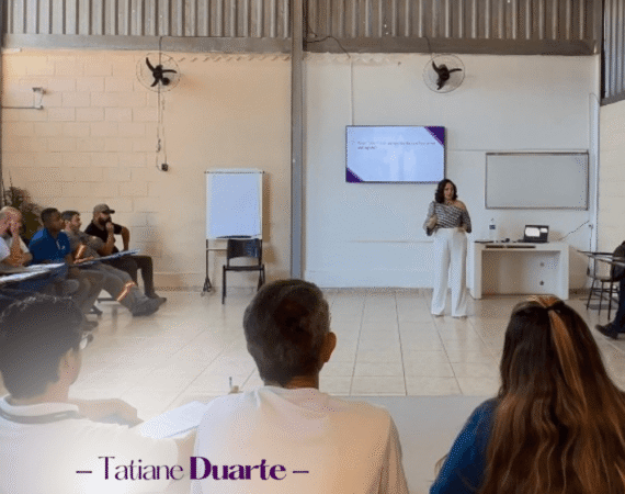 Treinamento de Liderança Inspiradora com Tatiane Duarte | Engajamento Geracional nas Empresas